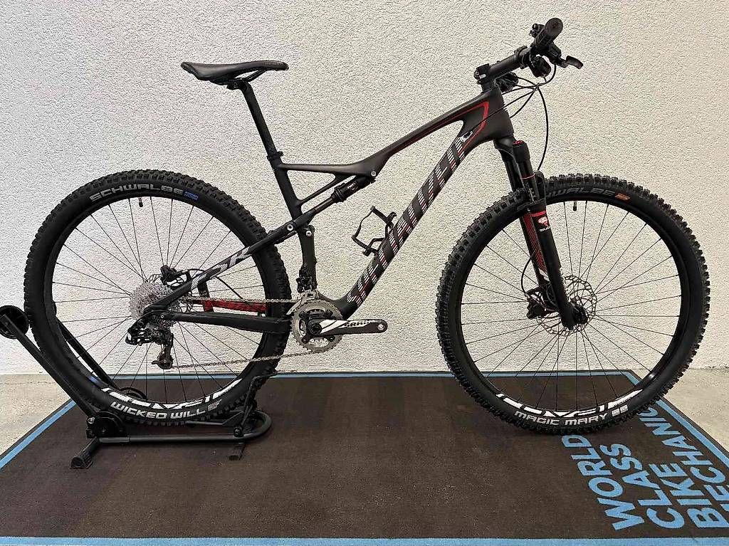 Velos: Specialized Comp FSR Occasion – Gebraucht aus Bévilard von Palouette