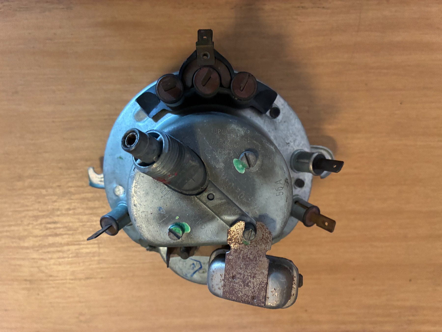 Tutti pezzi di ricambio auto: VW Käfer Karmann Tachometer VDO 140 km/h Oldtimer – Usato da Thun venduto da Passuese 2