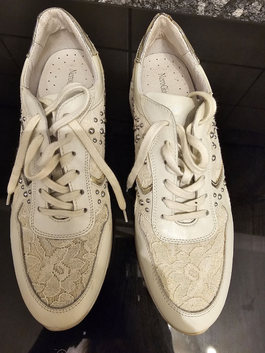 Scarpe da donna: schöne Nero Giardini Sneaker, creme, Gr. 40, – Usato da Dübendorf venduto da Liebeskind101 2