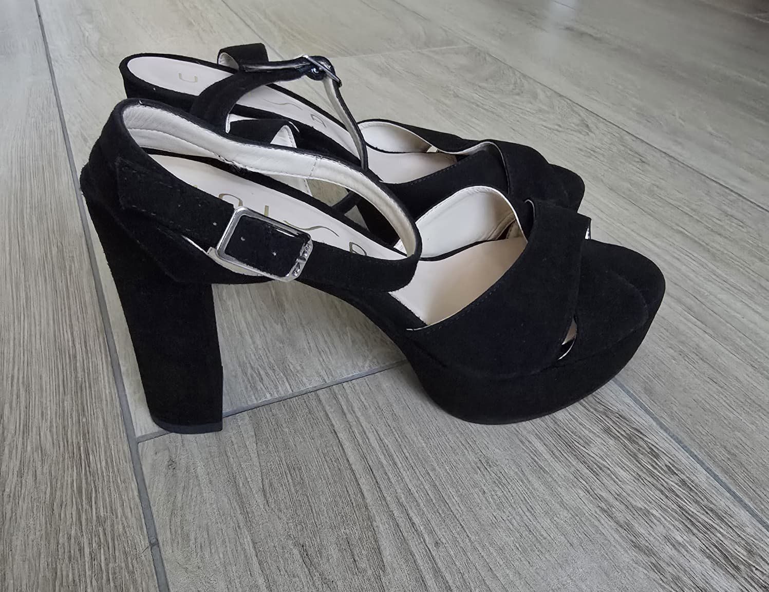Unisa Scarpe da donna: Sandales à talons hauts Unisa – Nuovo e nell'imballaggio originale da Mont-sur-Rolle venduto da Senna85 1