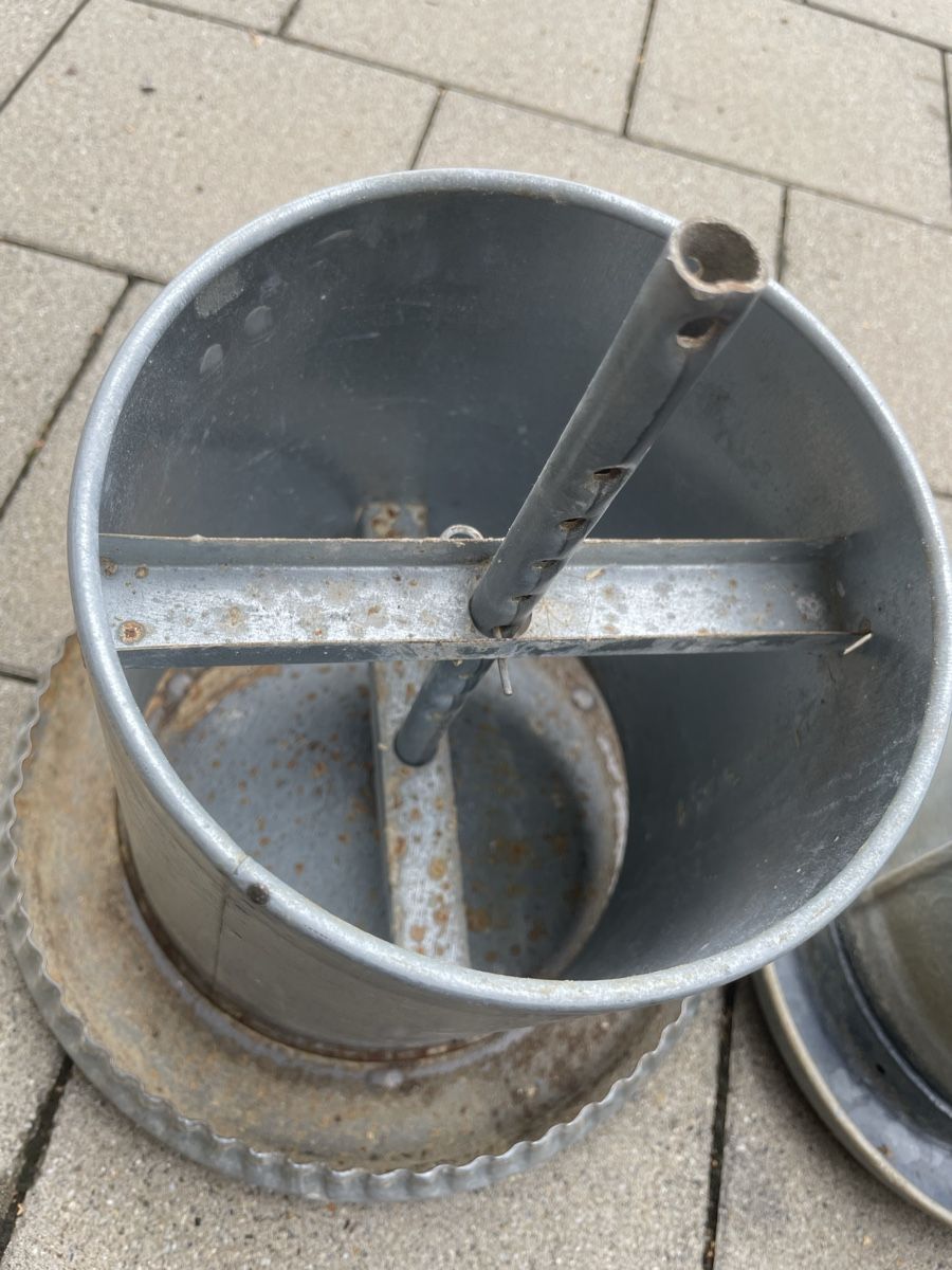 Zäune: Zaun+Körner/Wasser Spender Hühner – Gebraucht aus Hinteregg von DABA03 2