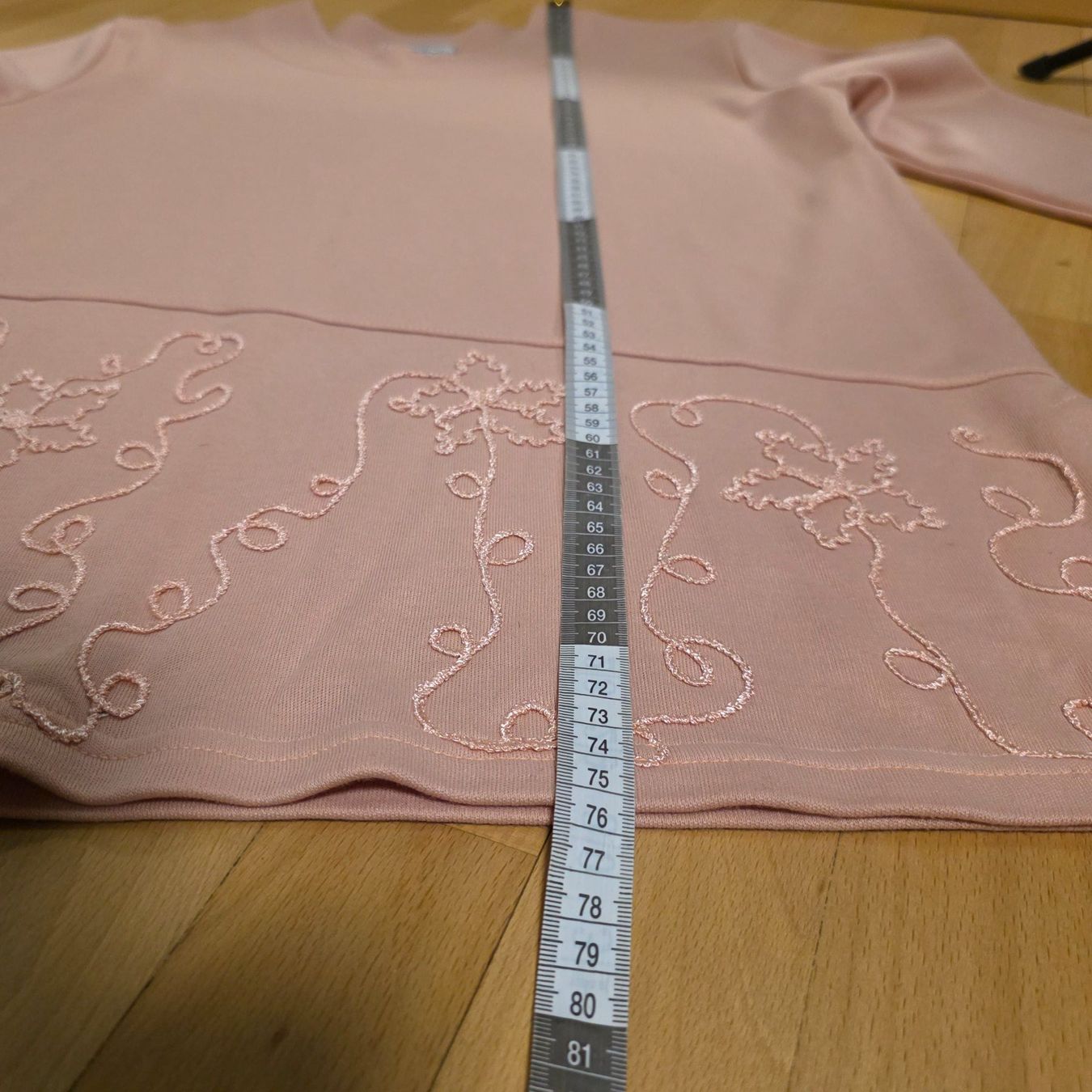 Maglioni & Felpe: Pullover Rosa, Gr. L/XL, mit Stickerei, elegant – Usato da Wald ZH venduto da CapLux 4
