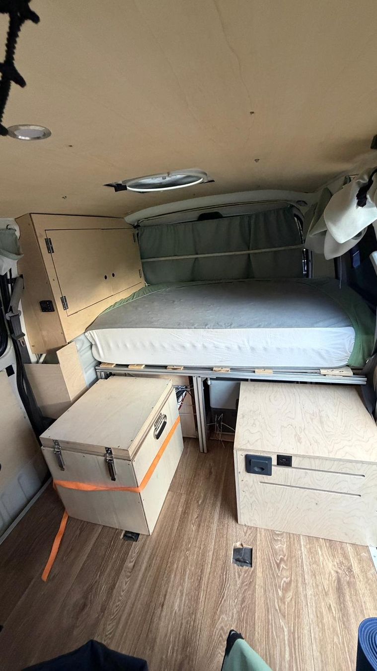Toyota Veicoli da campeggio: Toyota Hiace D-4D 4WD Camper – Usato da Bürglen UR venduto da silvio019 3