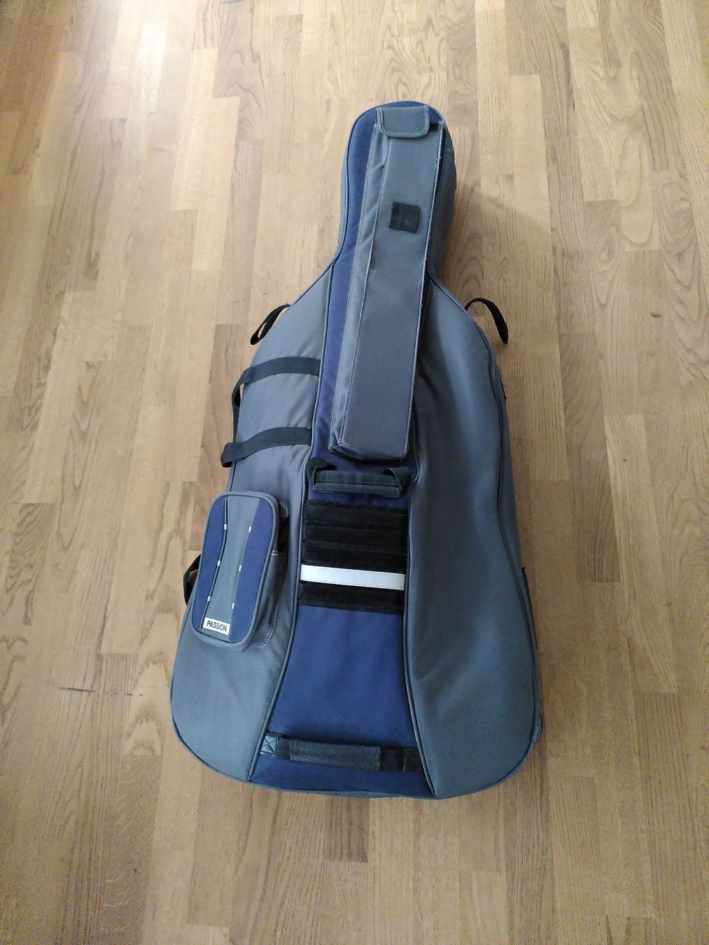 Reisekoffer: Cello Hülle 4/4 – Gebraucht aus Winterthur von Gurki