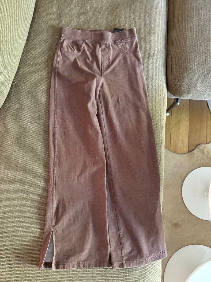 H&M Pantalons: H&M leichte stretchjeans 140 braun – D'occasion à Cham par MC_0605