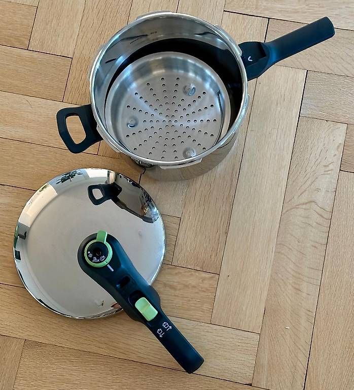Töpfe: Schnellkochtopf Tefal – Gebraucht aus Stein am Rhein von aju_gr6w 3