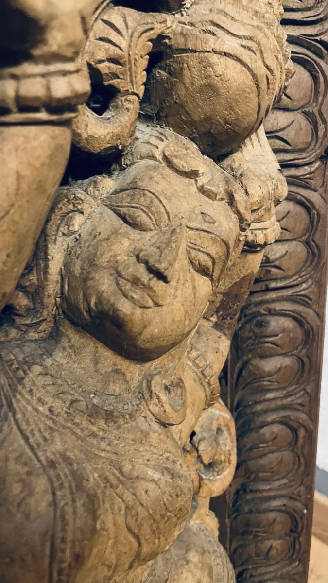 Skulpturen & Statuen: Asiatische Holzschnitzerei ca. 100 jährig – Gebraucht aus Zürich von ManuLux 2