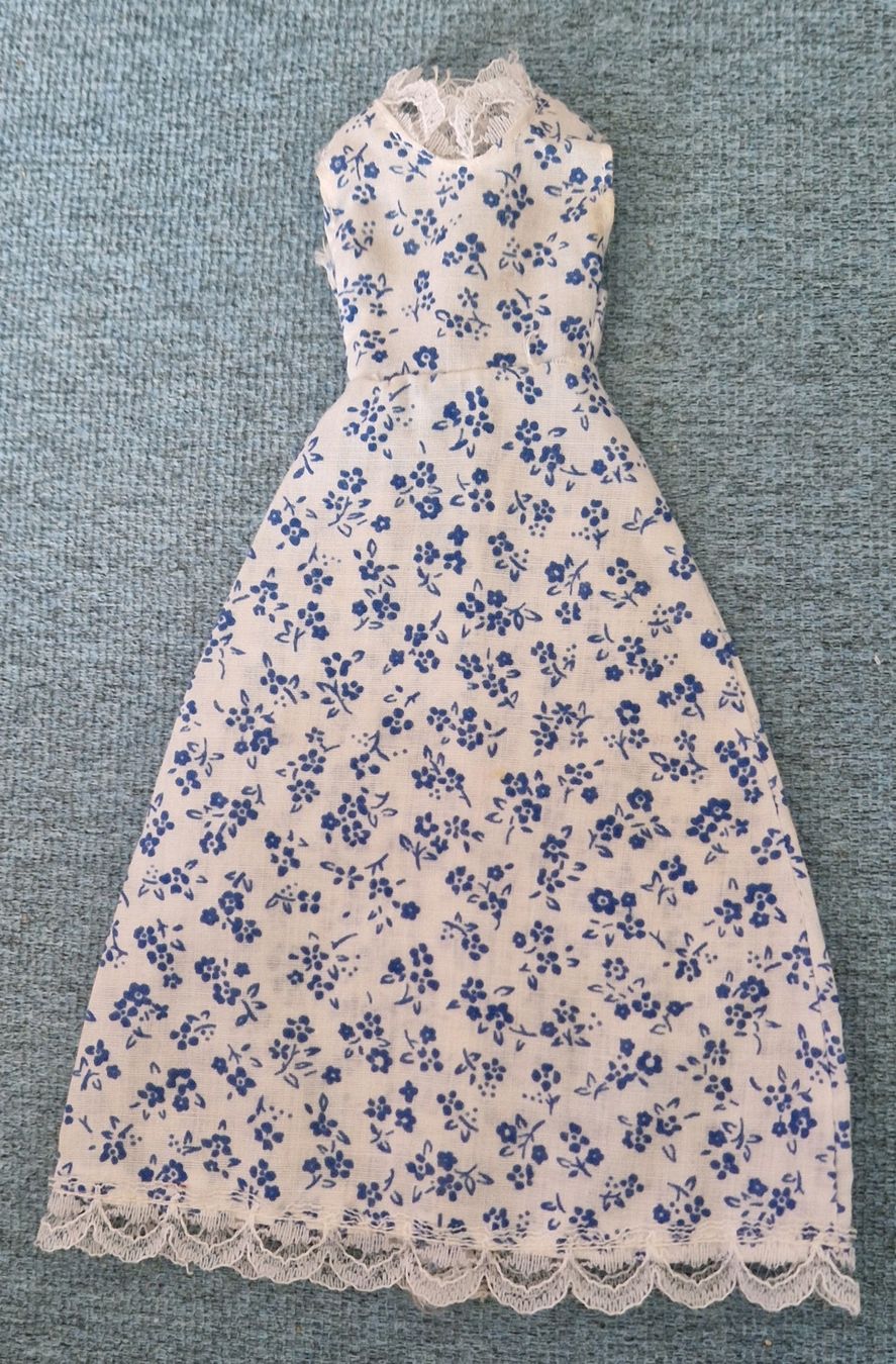 Puppen: Robe pour Barbie – Gebraucht aus Couvet von Pioune