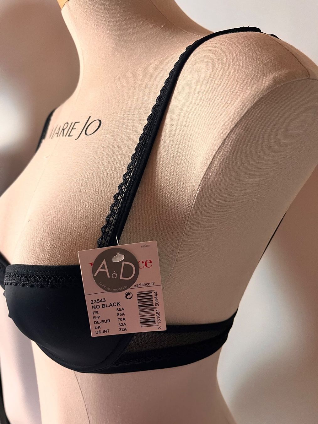 Sonstige Unterwäsche: Bügel-BH VARIANCE, Grösse 70 A, Farbe Schwarz – Neu und originalverpackt aus Rudolfstetten von gst_g7xl 3