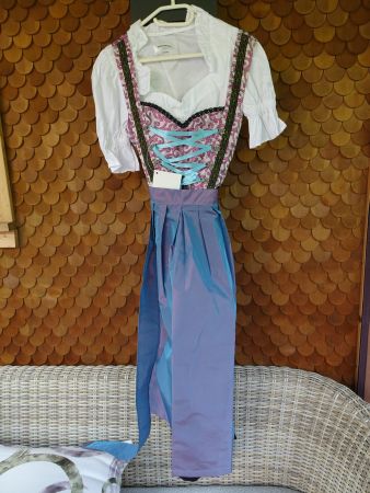 NEUES Dirndl mit Bluse und Schürze Gr. 34 - 2407128