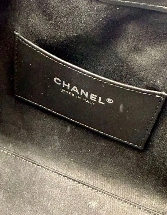 Chanel Sacs femmes: Chanel 25 Small, schwarz – D'occasion à Triesen par atos87 8