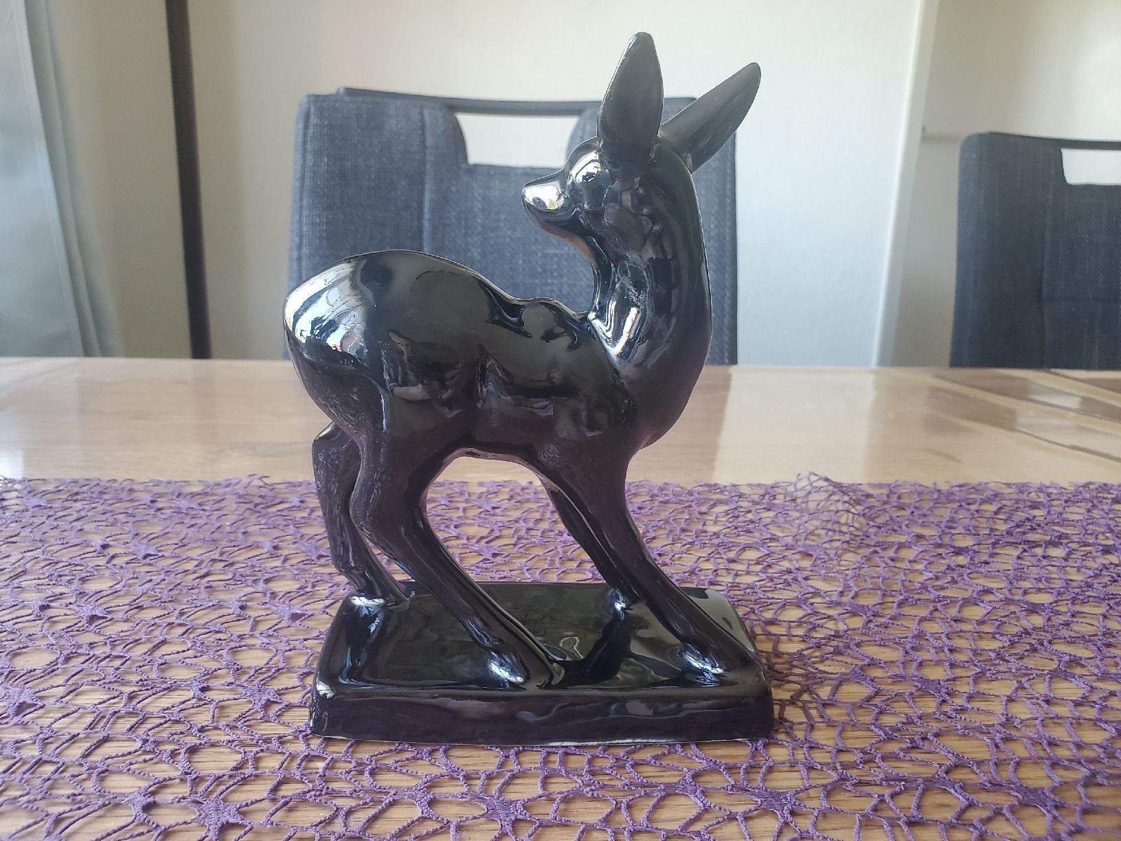 Statuette: Schwarze Keramik Rehkitz Figur, Laufen? – Usato da Frauenfeld venduto da BeneFull 1
