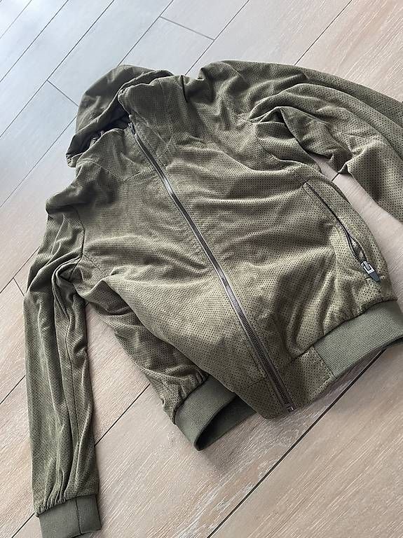 Giacche: Veste légère Zara à capuche  – Usato da Bussigny venduto da nan_nw9d 1
