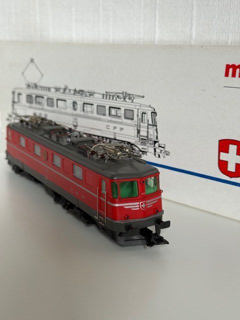 Märklin Modellini di ferrovie: Märklin 3336, Ae 6/6 Genève, Digital – Usato da Vésenaz venduto da Nicodesavoie 3