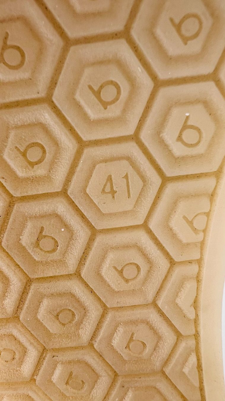 Bugatti Scarpe da donna: Sneaker von Bugatti in Beige/Gold Gr. 41 – Nuovo (secondo la descrizione) da Oberurnen venduto da Kokosbluete 5