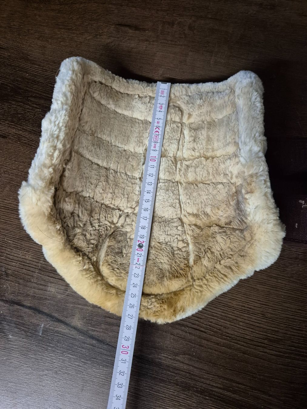 Eskadron Stinchiere & Fasciature: Eskadron Lammfell Gamaschen M – Usato da Meggen venduto da Orrinka20 3