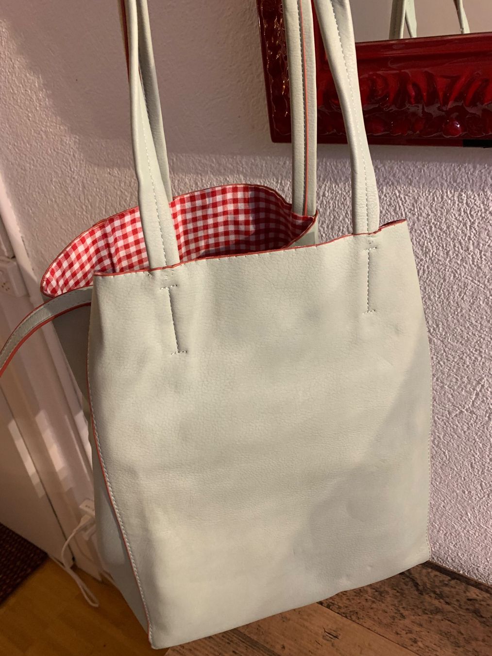 Taschen für Damen: Kunstleder Tasche – Gebraucht aus Zürich von Lieneli 1