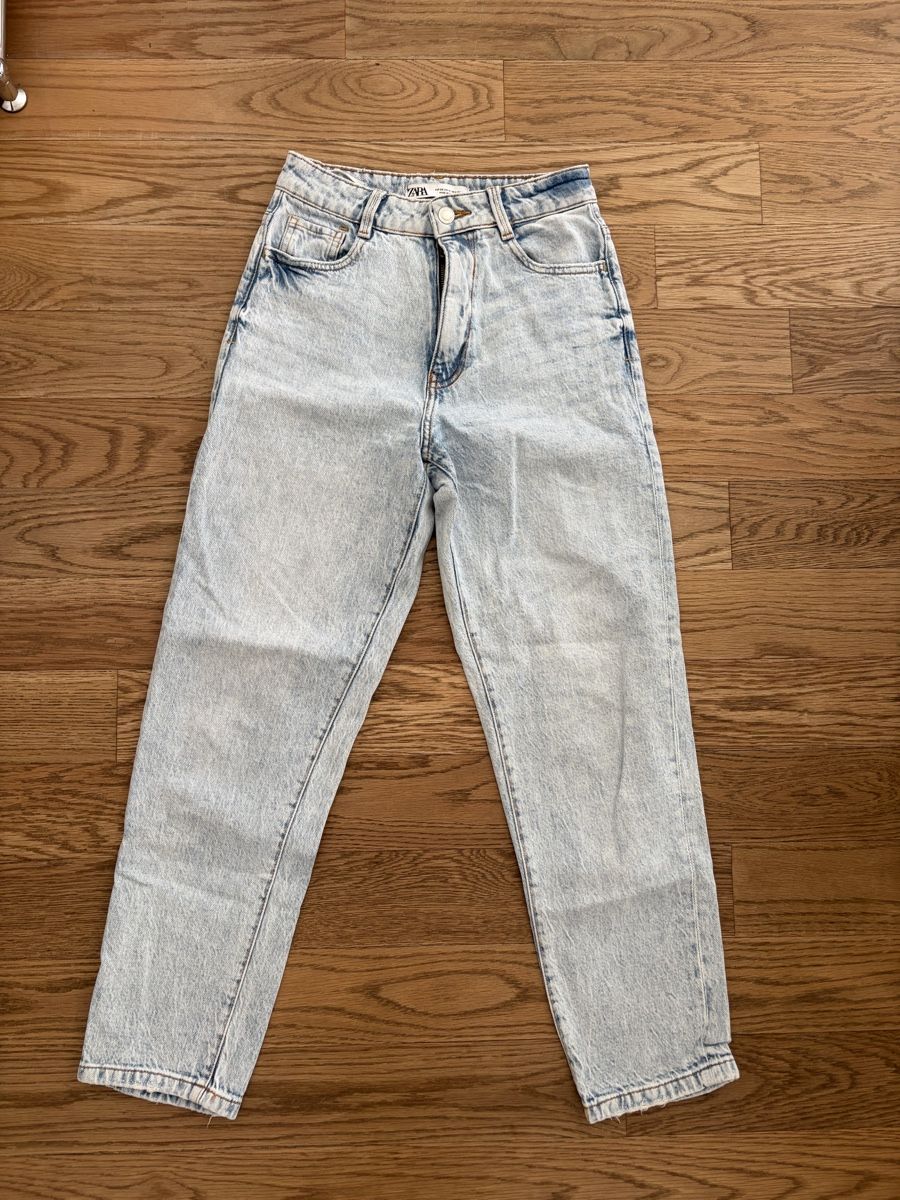 Zara Jeans: Mom Jeans Zara – Usato da Zürich venduto da liv_wyz7