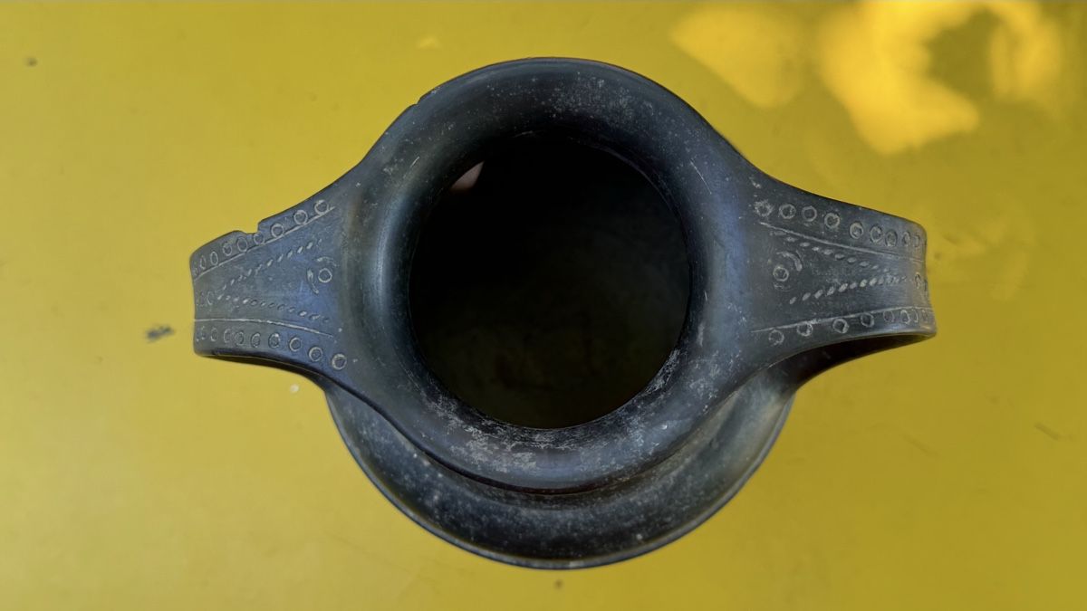 Vasi & Recipienti: Amphoriskos etruskisch Bucchero nero – Usato da Riedholz venduto da Frettchen63 5