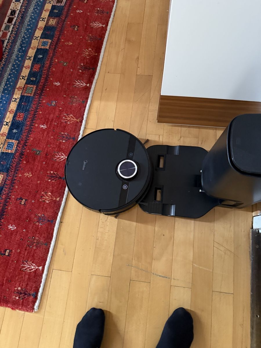 Midea Aspirapolveri & Accessori: Midea S8+ Saugroboter mit Absaugstation – Usato da Birsfelden venduto da mah_6yvz 3