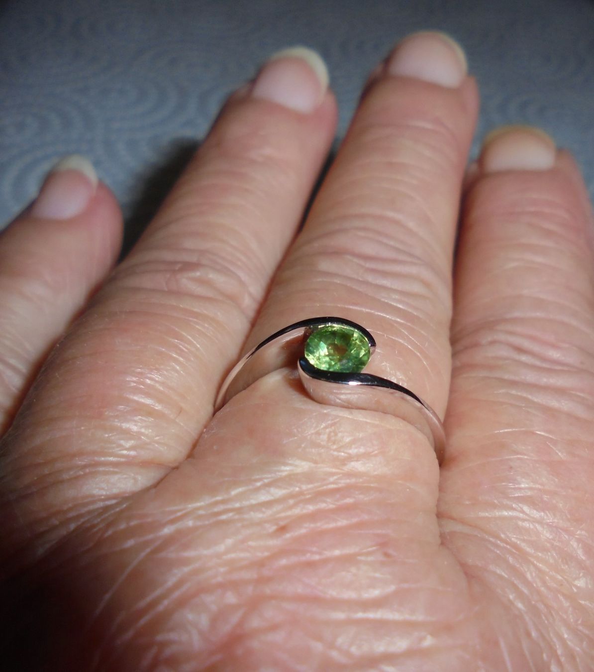 Anelli: Echtschmuck: Peridot-Silberring 18/56 – Nuovo (secondo la descrizione) da Zuchwil venduto da maumauchi 2