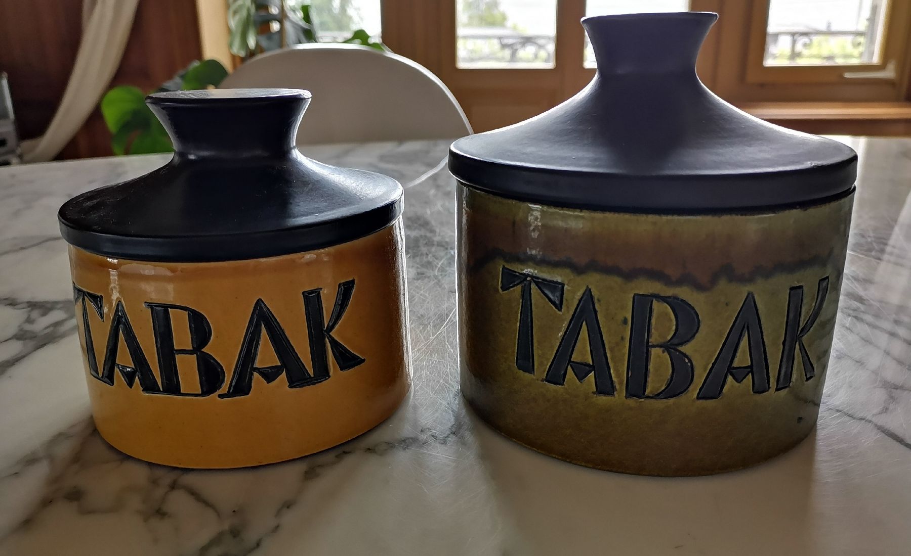 Tutte le decorazioni: Vintage Tabak Keramik Dose  – Usato da Uerikon venduto da pink_flamingo