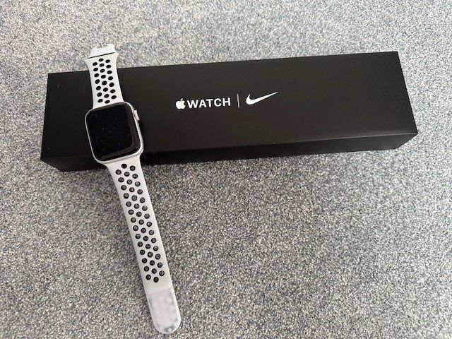 iwatch 6 nike 44