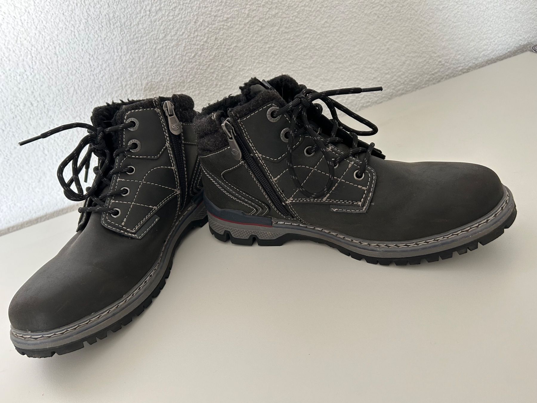 Scarpe da uomo: Winterschuhe / Winterstiefel / Schuhe  Dockers, Gr. 40 – Usato da Dotzigen venduto da rapunzel03 3