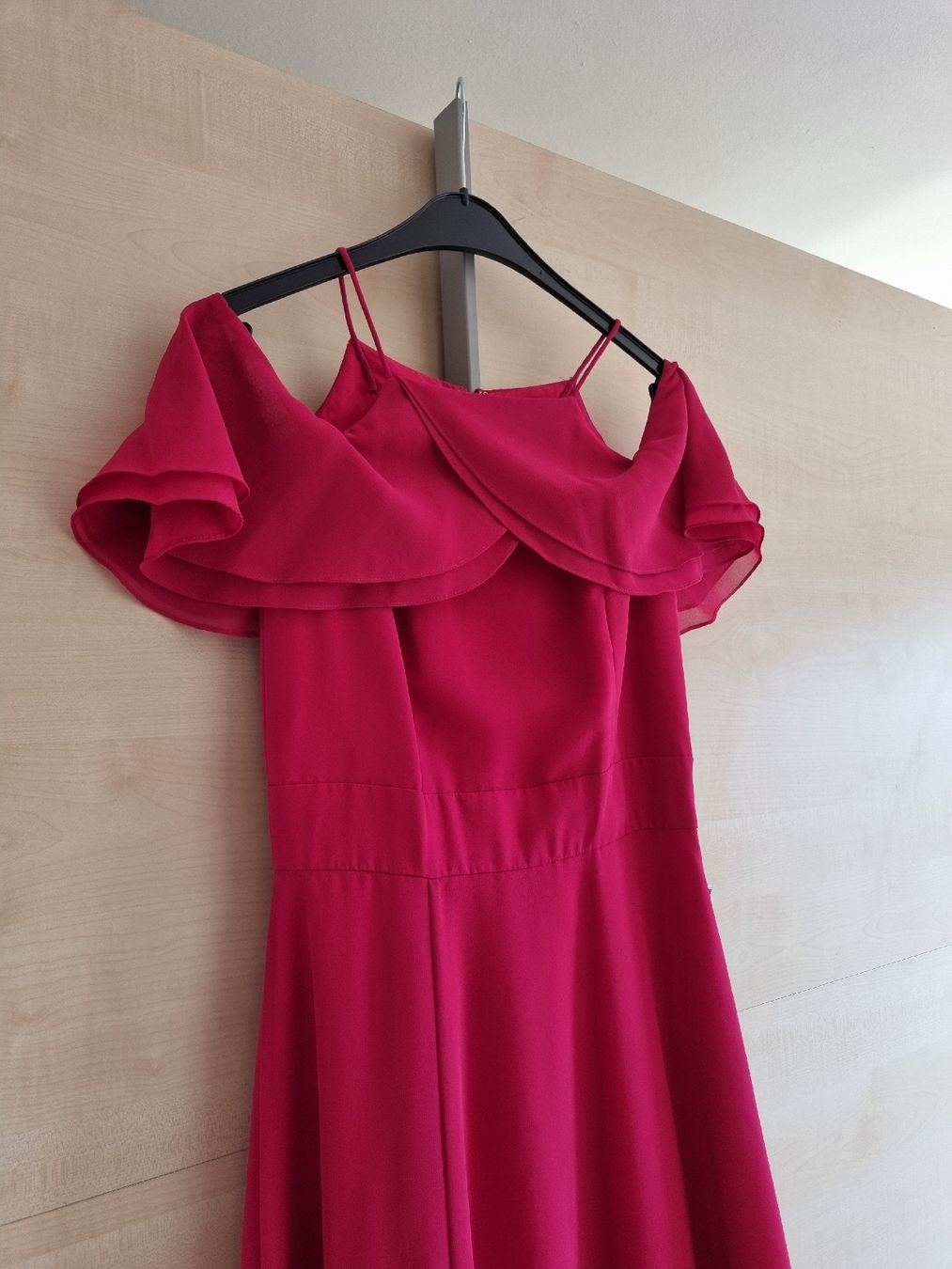 Robes: Himbeerfarbenes Abendkleid – D'occasion à Zürich par AmandaE 3