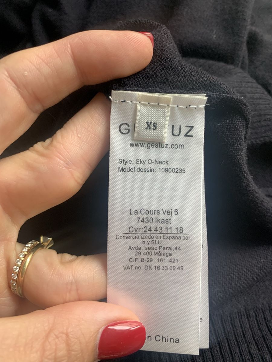 Gestuz Pullover & Sweatshirts: Gestuz Pullover dunkelblau Gr. XS, Viskose/Kaschmir – Neu (gemäss Beschreibung) aus Regensdorf von secondchancefashion 5
