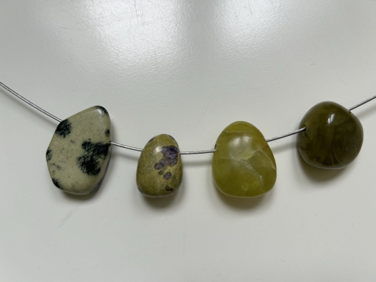 Pendentifs: Anhänger Stein 4 Stk. – D'occasion à Rehetobel par bodystyl