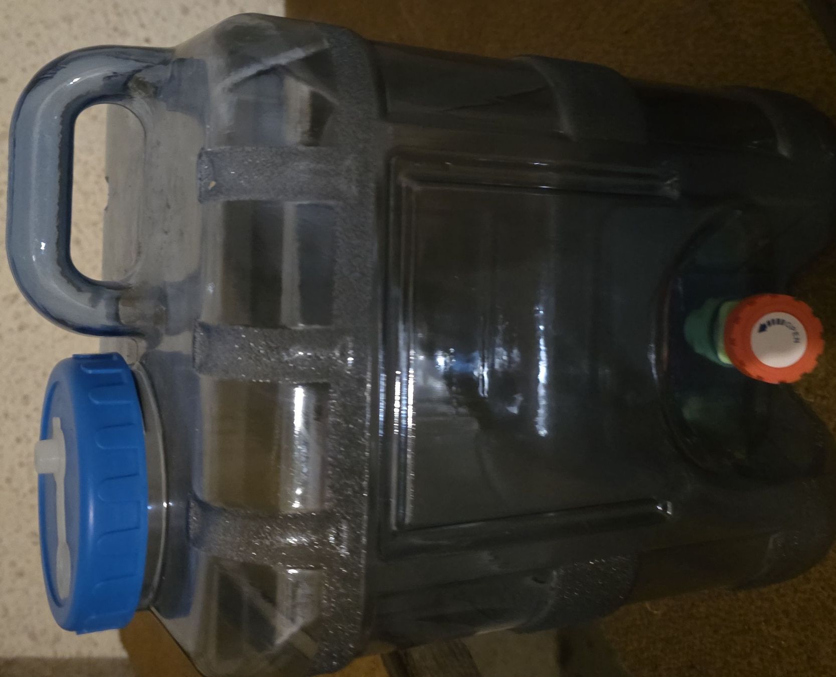 Abbeveratoi e trogoli: Redcliffs Faltbarer Wassertank 10 Liter Camping – Usato da Adligenswil venduto da sge_8hnm 4