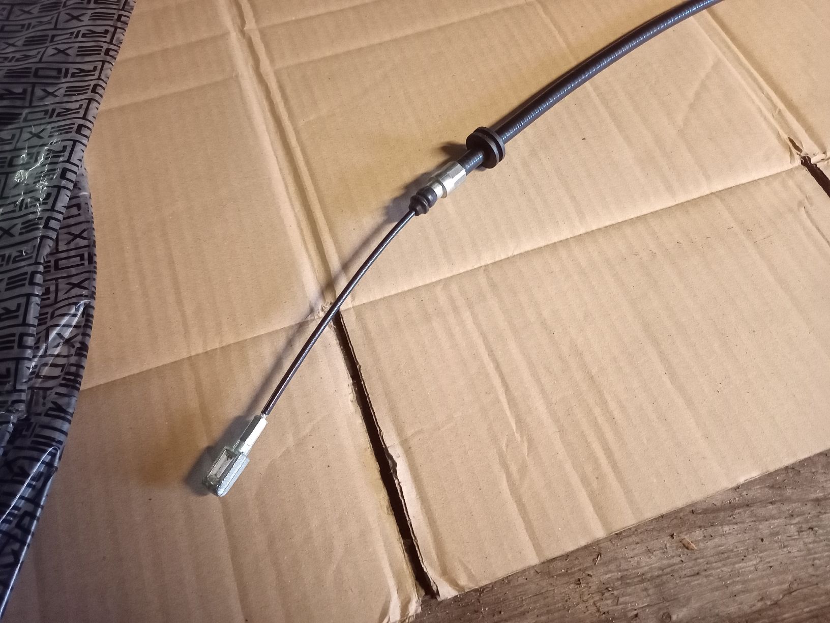 Iveco Toutes les pièces détachées: Handbremsseil von Iveco – Neuf avec emballage d'origine à Wilen (Gottshaus) par Spezpilot 4