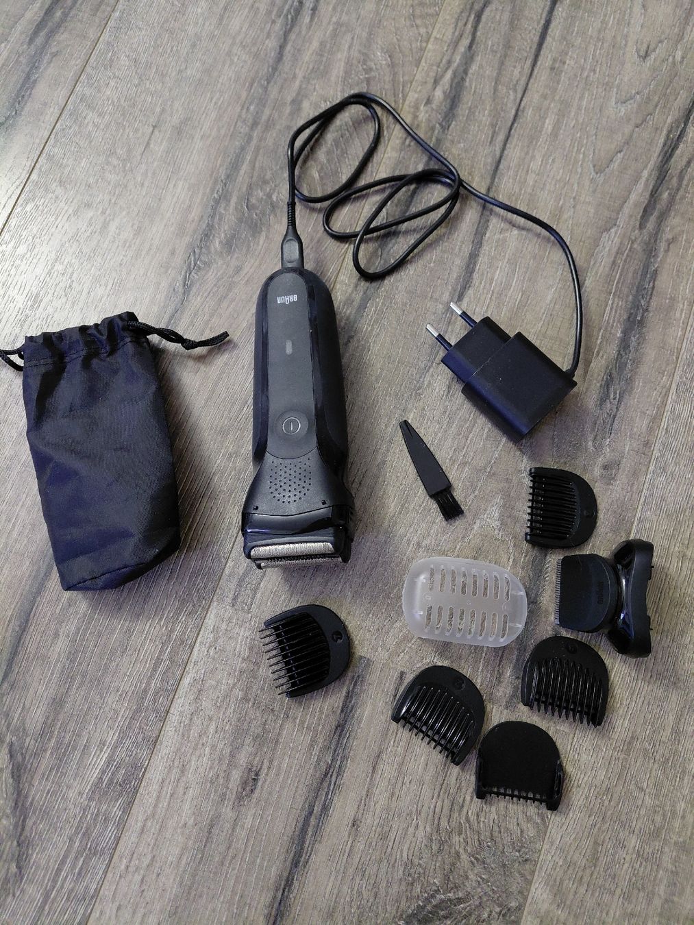 Braun Rasoi & Lamette da barba: Braun Elektrorasierer – Nuovo (secondo la descrizione) da Dulliken venduto da liv_b665