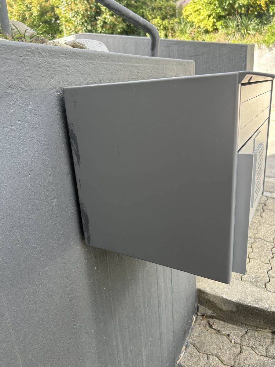 Altro per la casa: Breifkasten grau/silber – Usato da Bottmingen venduto da Jstraehl 2