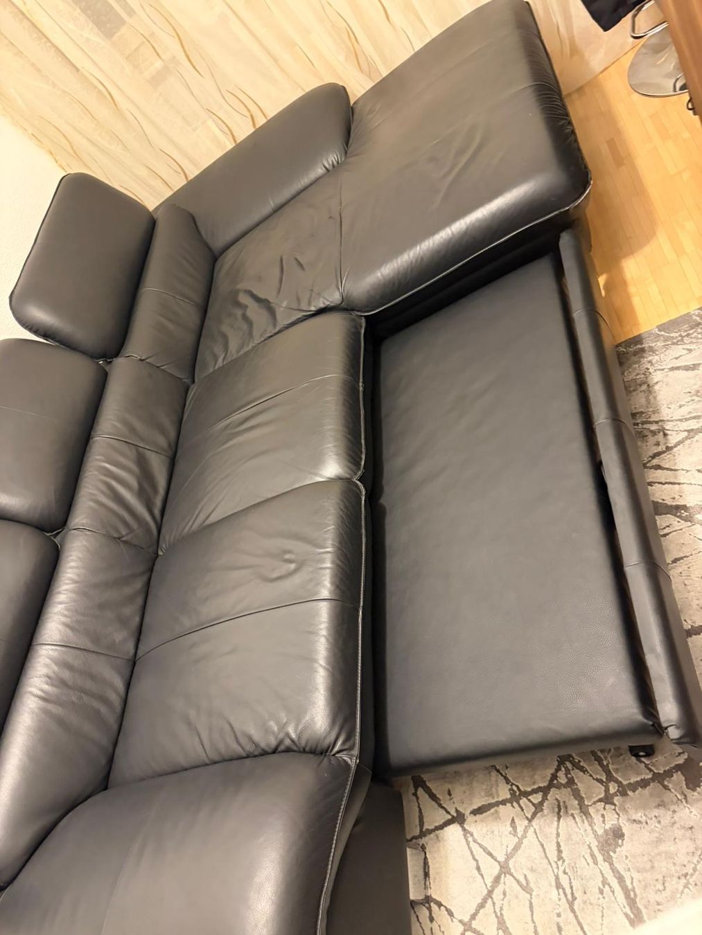 Divani: Modernes Ecksofa mit Schlaffunktion & Bettkasten Schwarz – Usato da Liestal venduto da Ultimace 4
