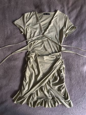 Robe d'été Shein Croisée Vert Sauge - Taille M - État Top!