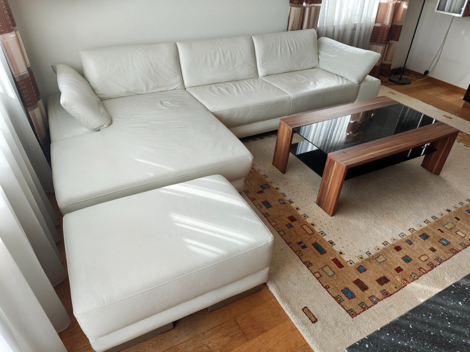 Sofas: Weisse/Creme-farbene Polstergruppe – D'occasion à Oberglatt ZH par Cybergater 2