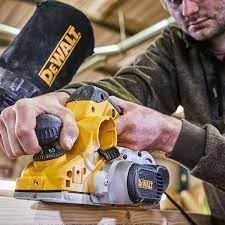Dewalt Tutti gli attrezzi: DeWalt Hobel 82mm D26500K – Nuovo e nell'imballaggio originale da Koppigen venduto da Bracher_Mail-House 1