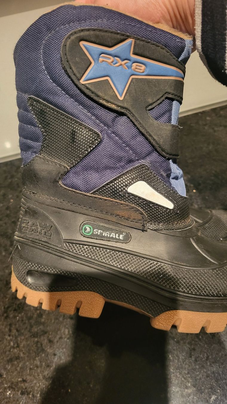 Chaussures garçon: Winterstiefel Kinder Gr. 31 – D'occasion à Gettnau par Federwind 3