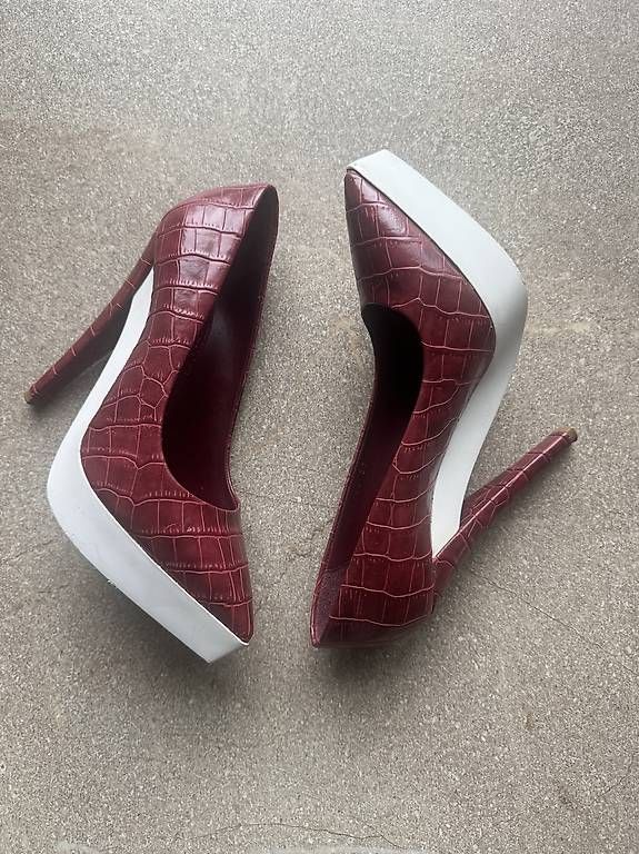 Chaussures femmes: Scarpe da donna  – D'occasion à Ruvigliana par aig_p7fj 3