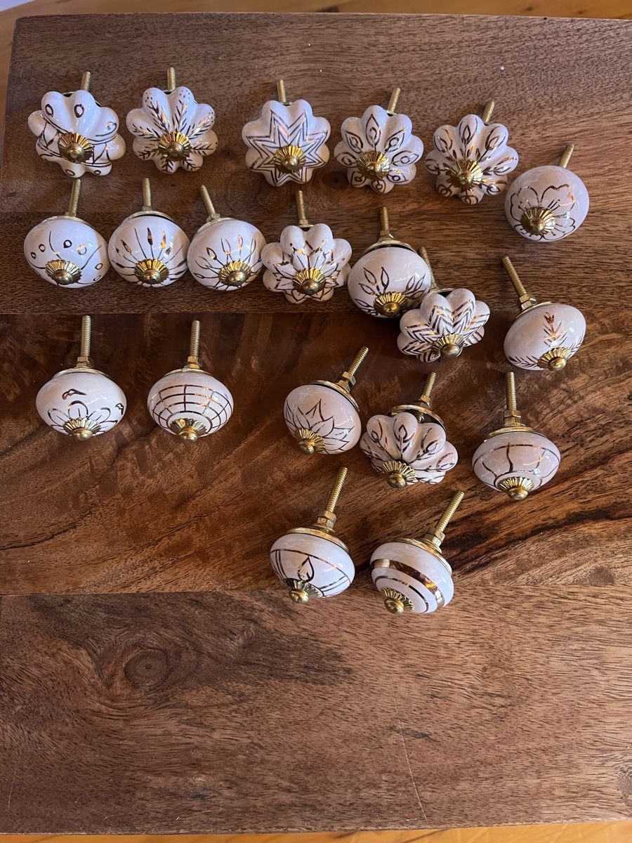 Ferramenta: Griffe Schubladen Vintage NEU – Usato da Maienfeld venduto da DivicoHelveticus 1