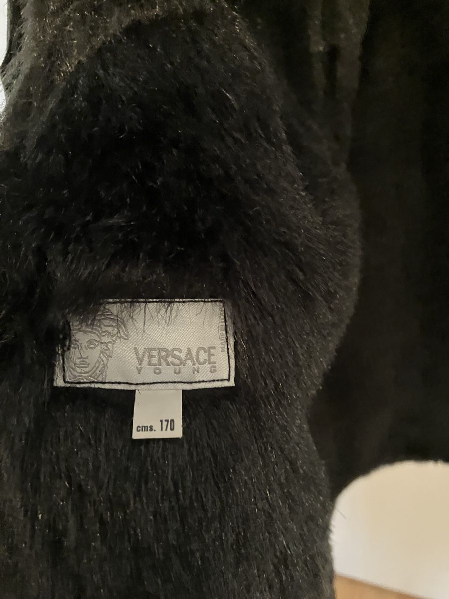 Versace Cappotti: Versace Mantel Grösse 170 – Usato da Zürich venduto da Kue_Zuerich 8