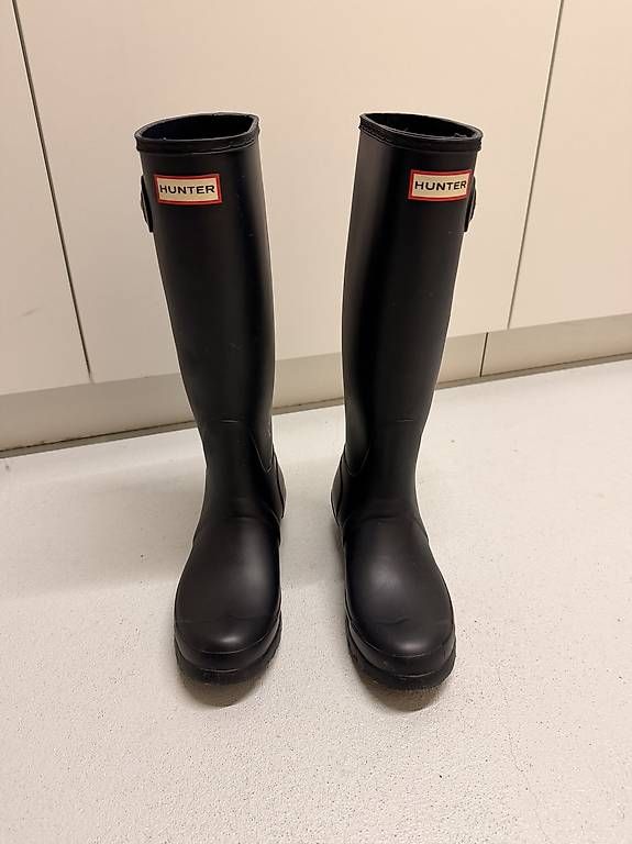 Scarpe da donna: Hunter Gummistiefel 38 – Usato da Adligenswil venduto da TST04