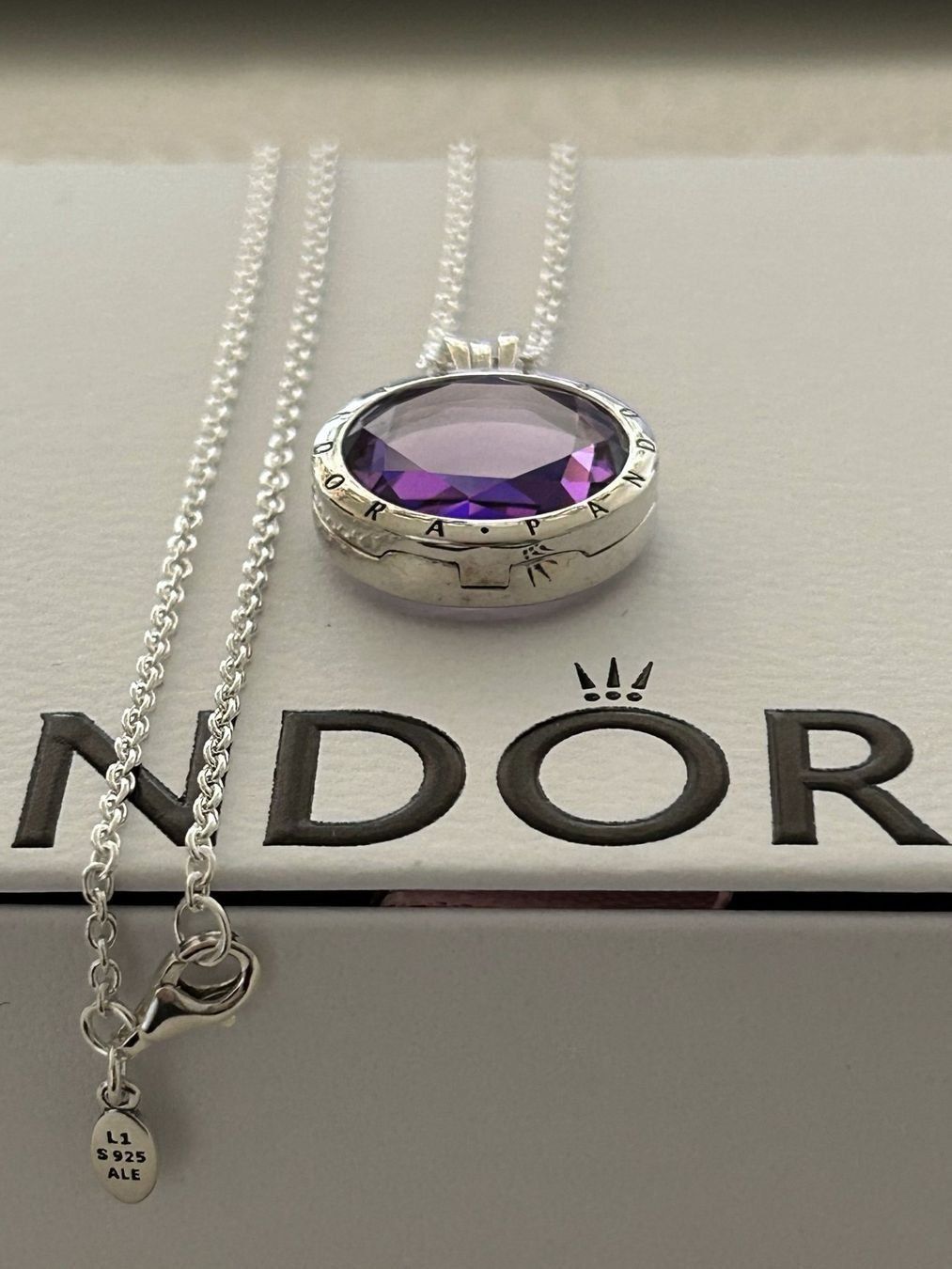 Pandora Catenine: Original Pandora Halskette mit Locket aus synth. Amethyst – Nuovo (secondo la descrizione) da Rheinfelden venduto da Boutique_Luxe 1