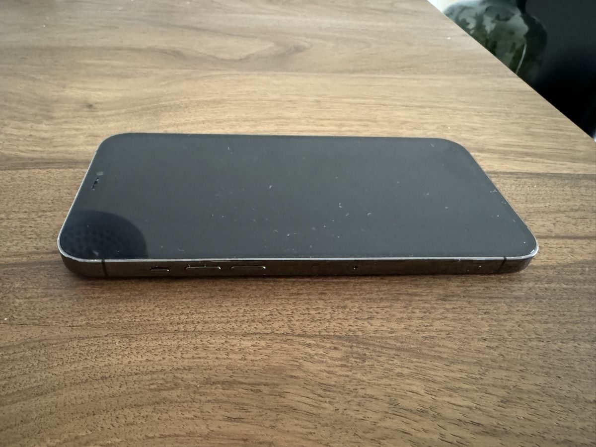Apple Handys / Smartphones: iPhone 12 Pro Max 128GB graphite – Gebraucht aus Fribourg von  2