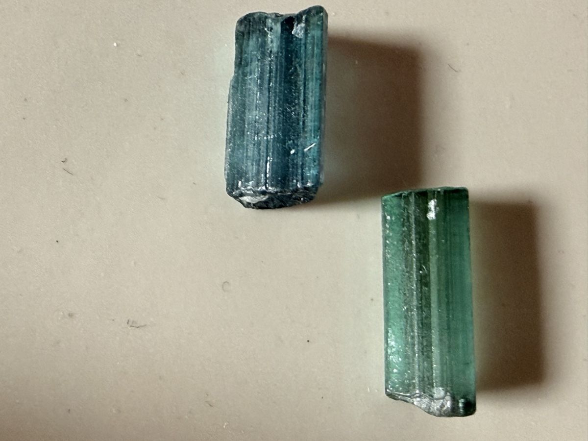 Minéraux & Lithothérapie: Turmalin 2Stk 6ct – Neuf (Voir description) à Oberhof par RealStone 5