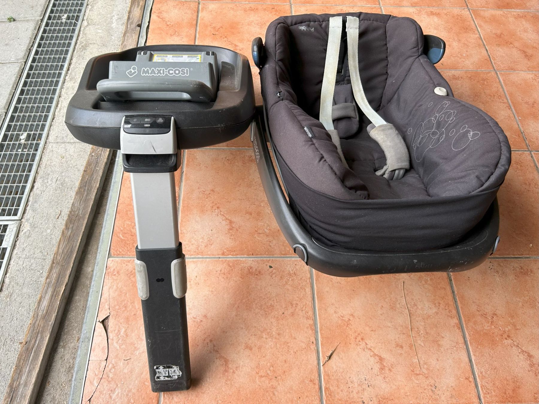 Maxi-Cosi Seggiolini per auto: Kinderautositz Maxi-Cosi – Usato da Zollikon venduto da est_rkg7 1