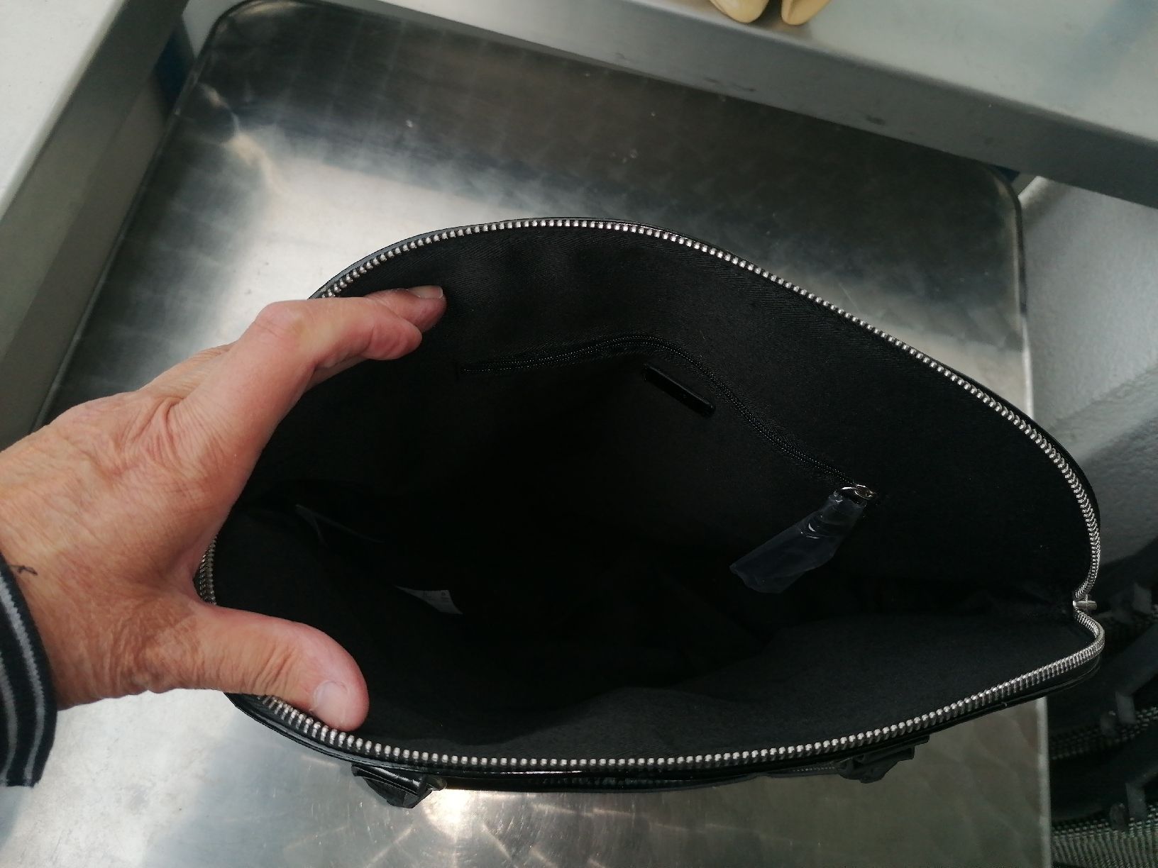 Mango Borse da donna: LACKTASCHE  MANGO – Usato da Pratteln venduto da ThereseZ 5