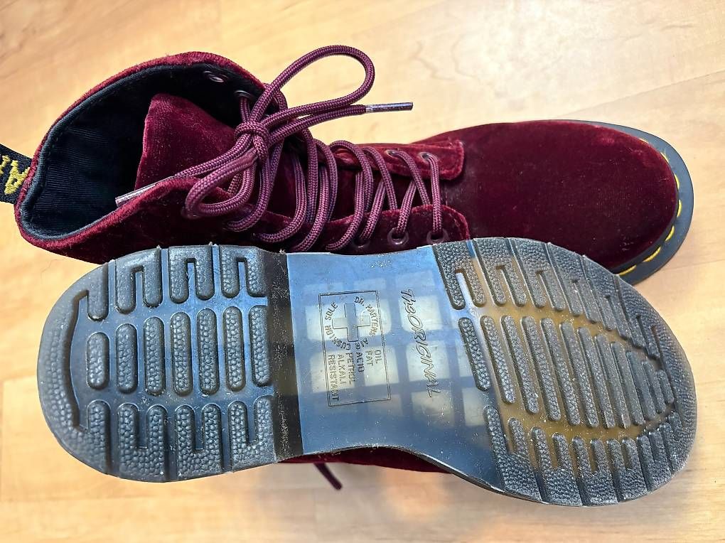 Dr. Martens Scarpe da donna: Dr. Martens Samt Gr. 37 – Nuovo (secondo la descrizione) da Willisau venduto da ani_gtk8 2